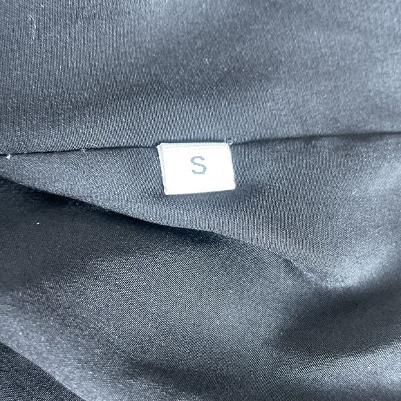 P.A.R.O.S.H. Floral Ruffle Top Shirt Sleeveless Round Collar Black Pink Sz Small - Picture 7 of 10